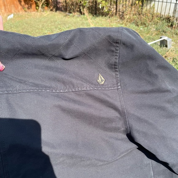 Volcom Black Button Down Jacket - Picture 8 of 9